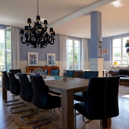 Alte Kinderschule Holiday home Hausen am Tann